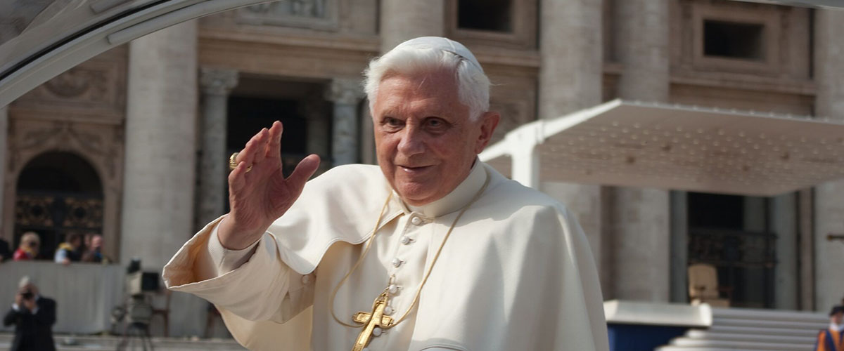 BENOÎT XVI ET LA QUESTION DU « RELATIVISME » DANS LA PASTORALE ECCLÉSIALE