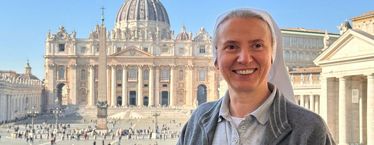 LA VIE CONSACRÉE, UNE « HUMANITÉ MÊLÉE DE TERRE ET DE CIEL » Entretien avec sœur Simona Brambilla, MC